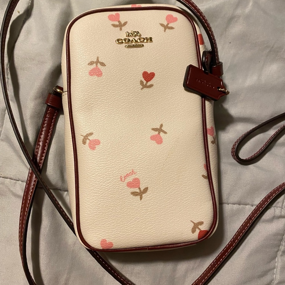 Crossbody coach purse with wristlet